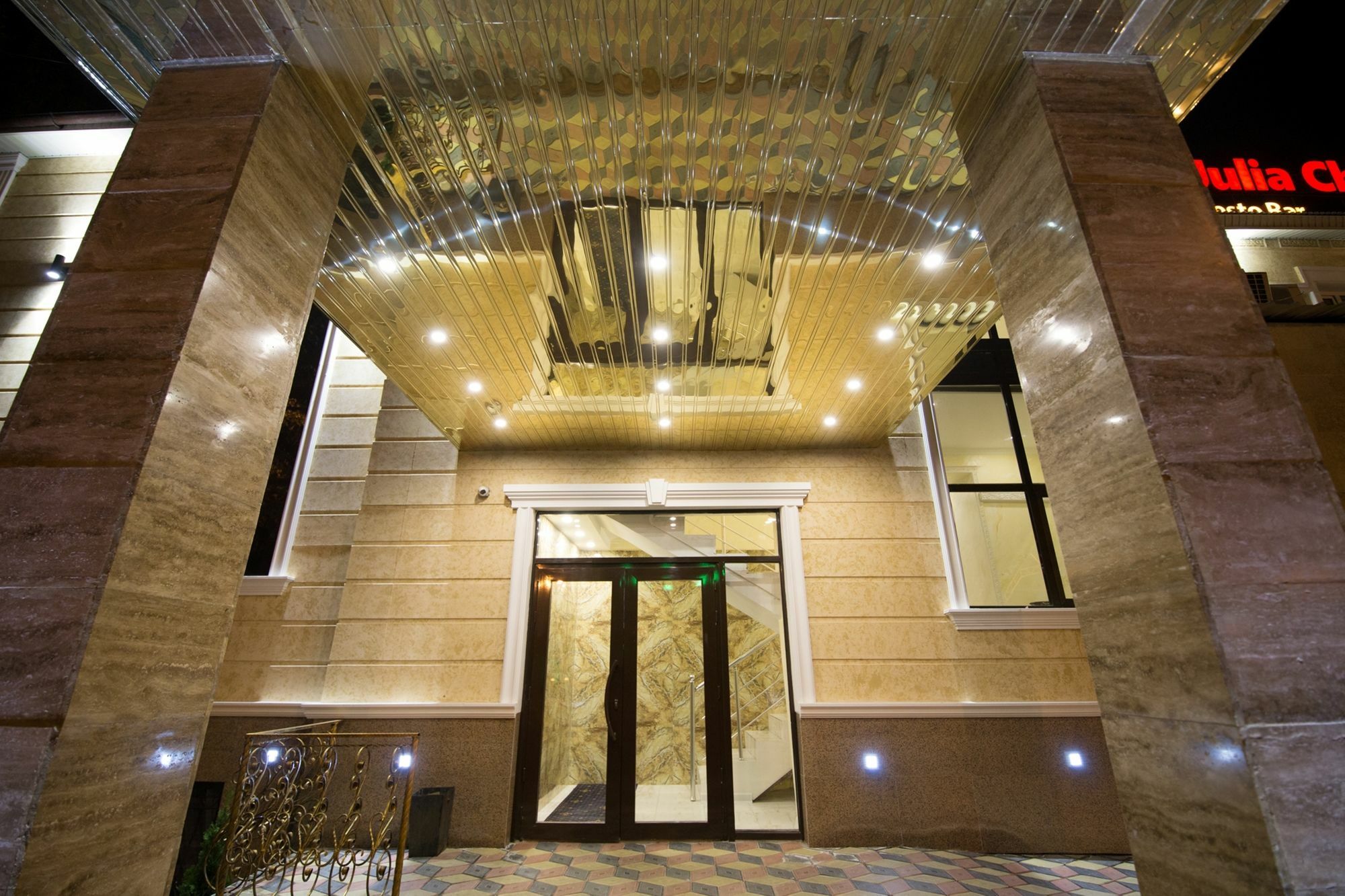 瑞尼奥兹力哈酒店 阿拉木图 外观 照片